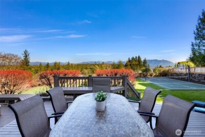 2302 277th Avenue SE, Sammamish, WA 98075 - Photo 2