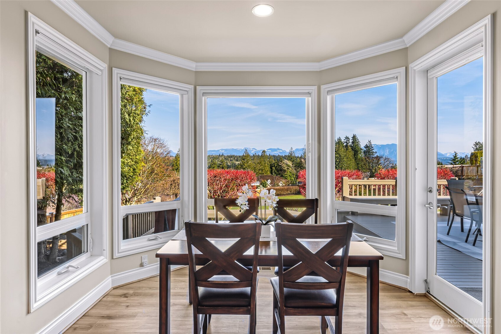 2302 277th Avenue SE, Sammamish, WA 98075