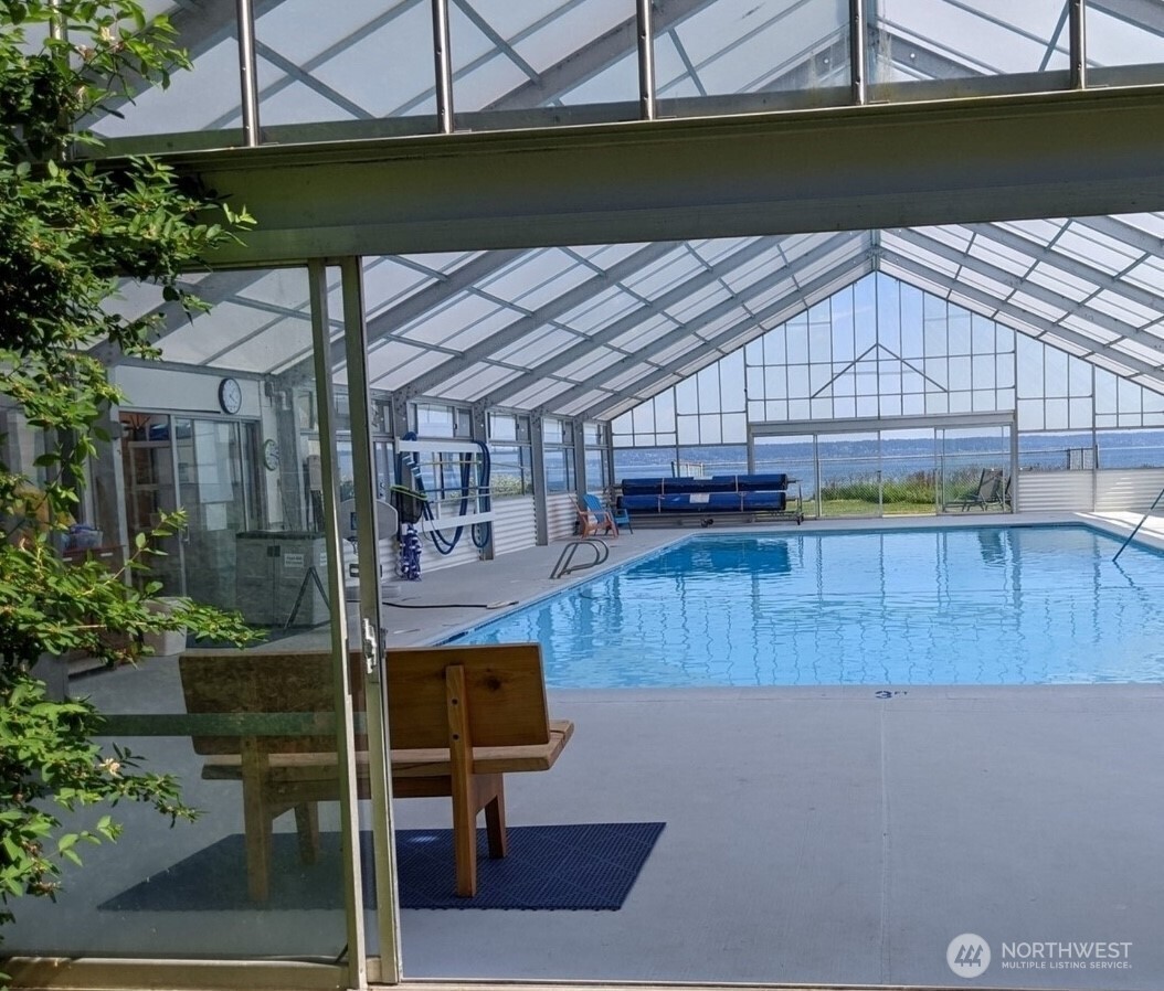 8042 Island Court , Clinton, WA 98236