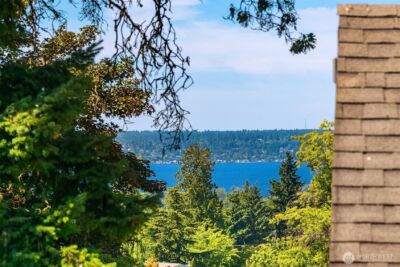 11226 NE 67th Street , Kirkland, WA 98033 - Photo 2