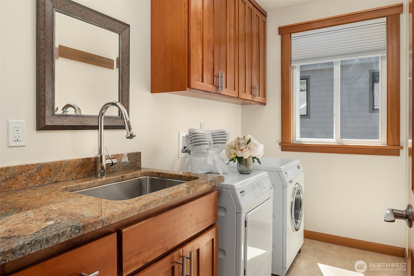 11226 NE 67th Street , Kirkland, WA 98033