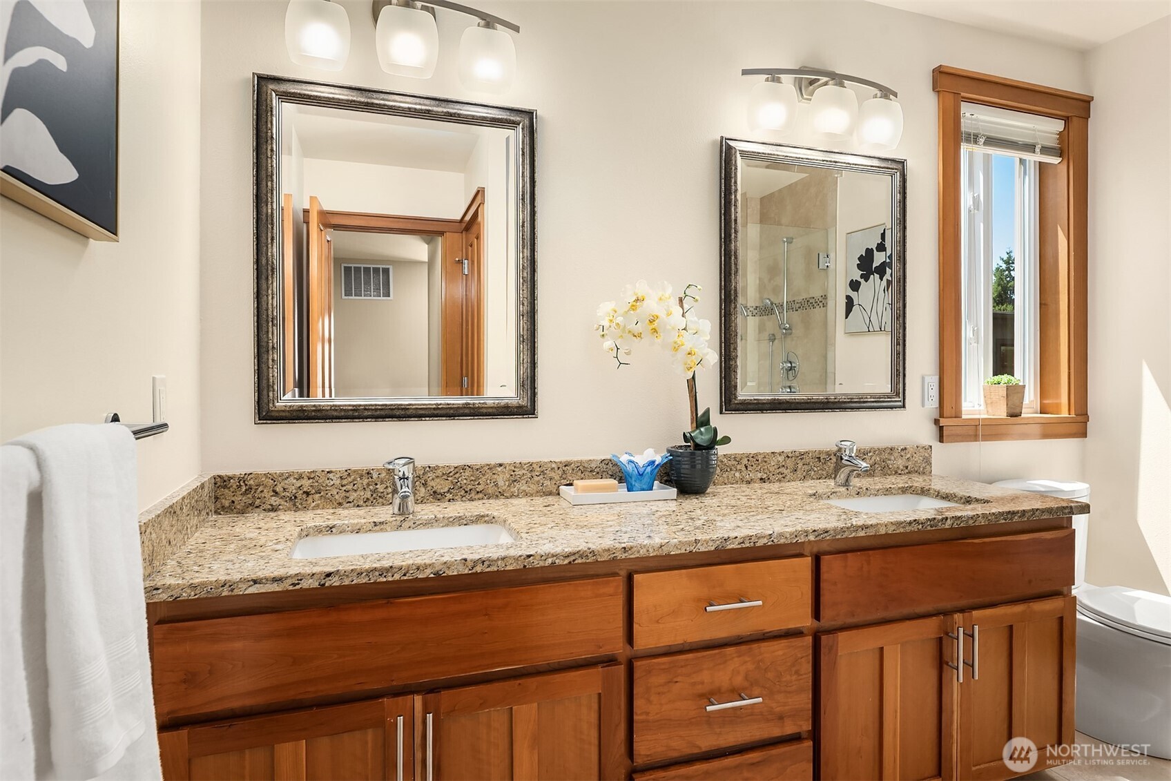 11226 NE 67th Street , Kirkland, WA 98033