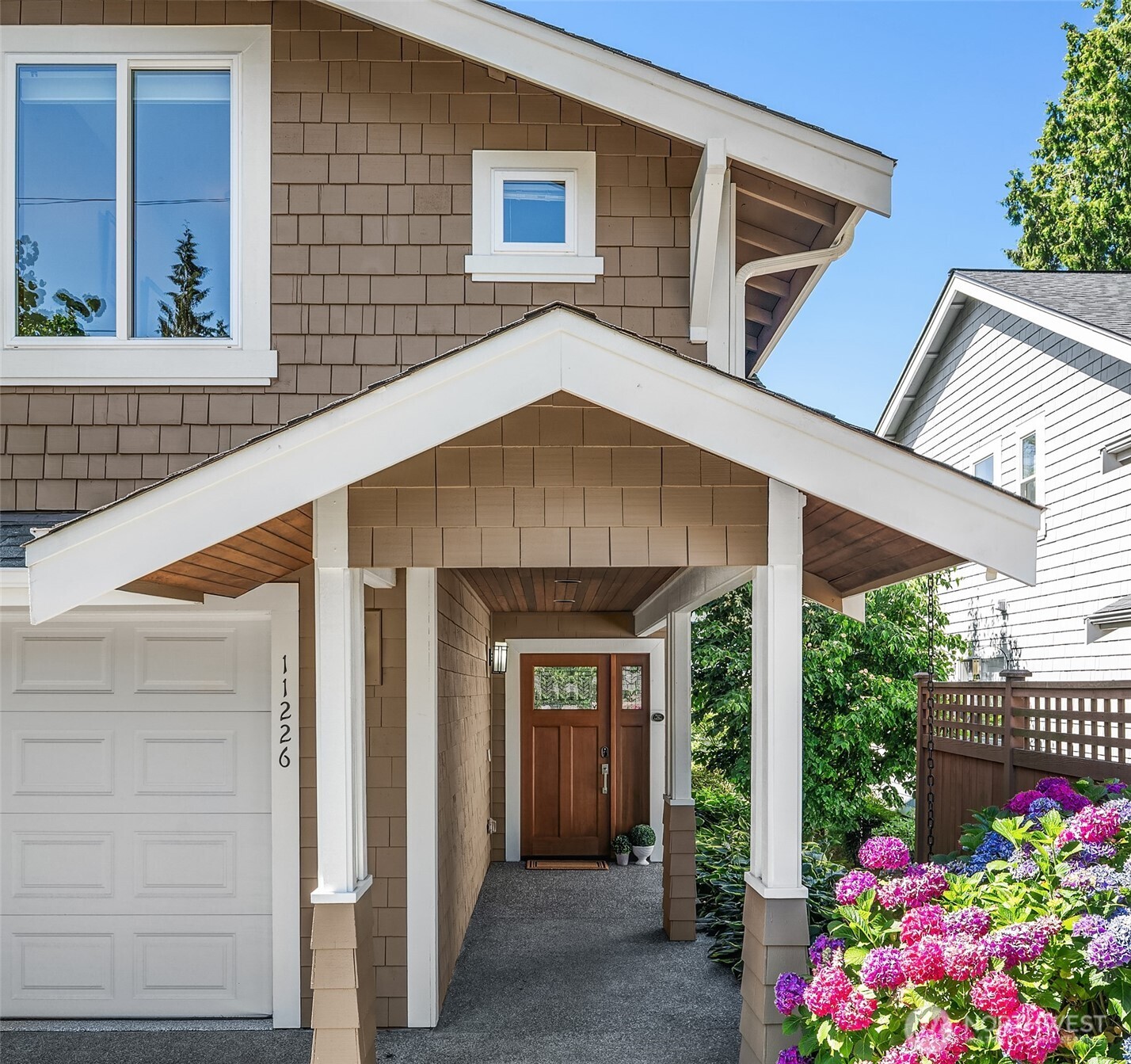 11226 NE 67th Street , Kirkland, WA 98033