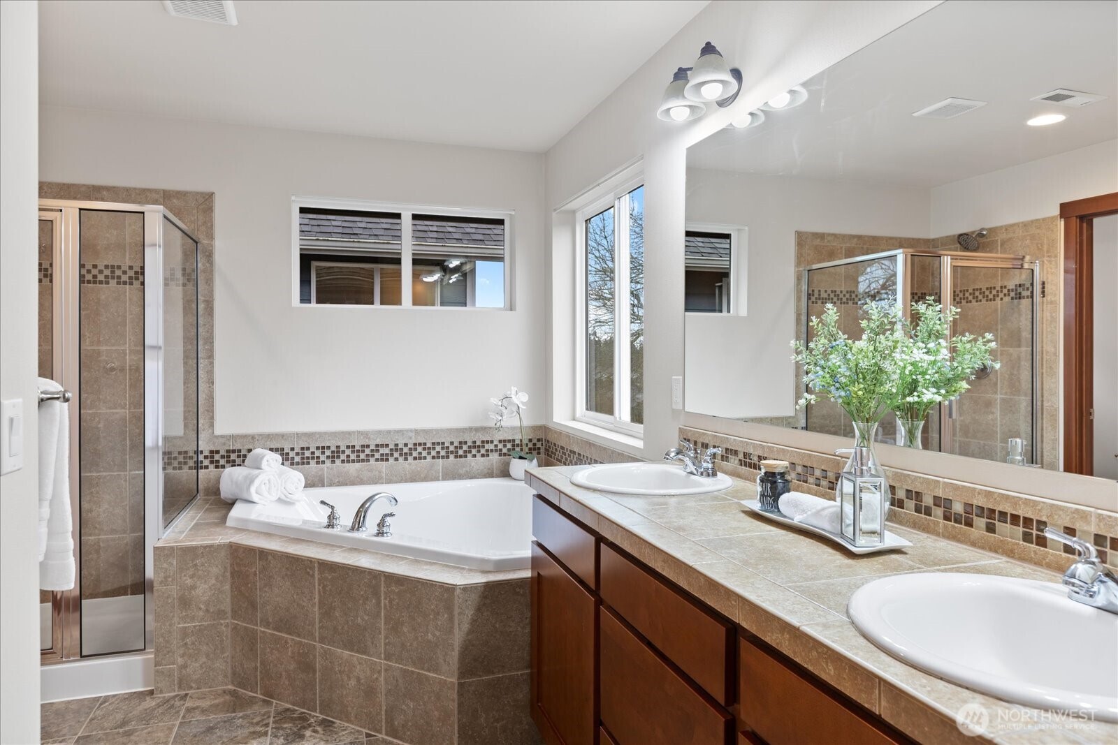 17912 12th Place W, Lynnwood, WA 98037-8247