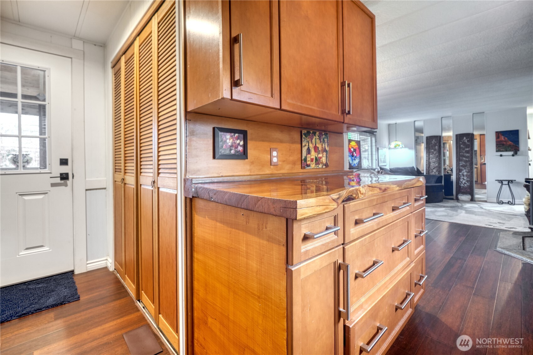 1555 Panorama Drive , Point Roberts, WA 98281