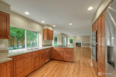 2222 buckingham Drive SE, Olympia, WA 98501 - Photo 2