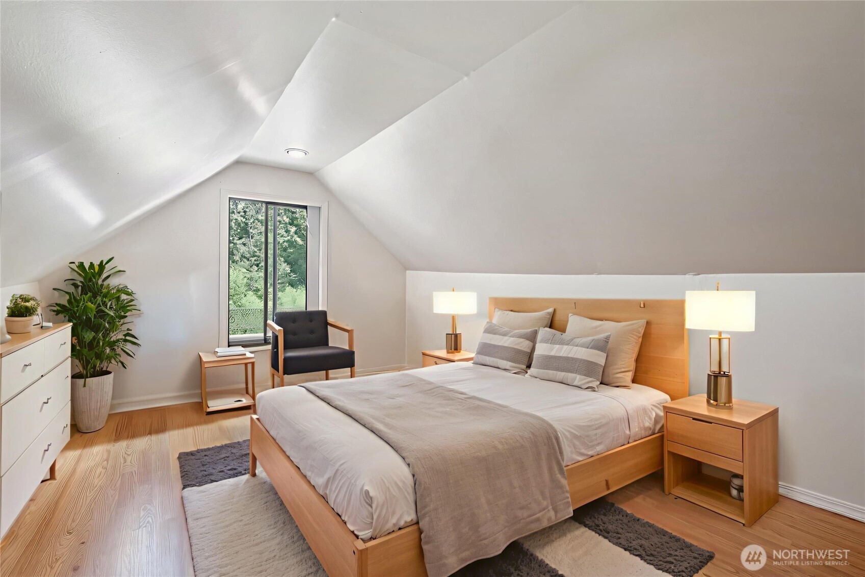 17209 W Riverside Drive , Bothell, WA 98011