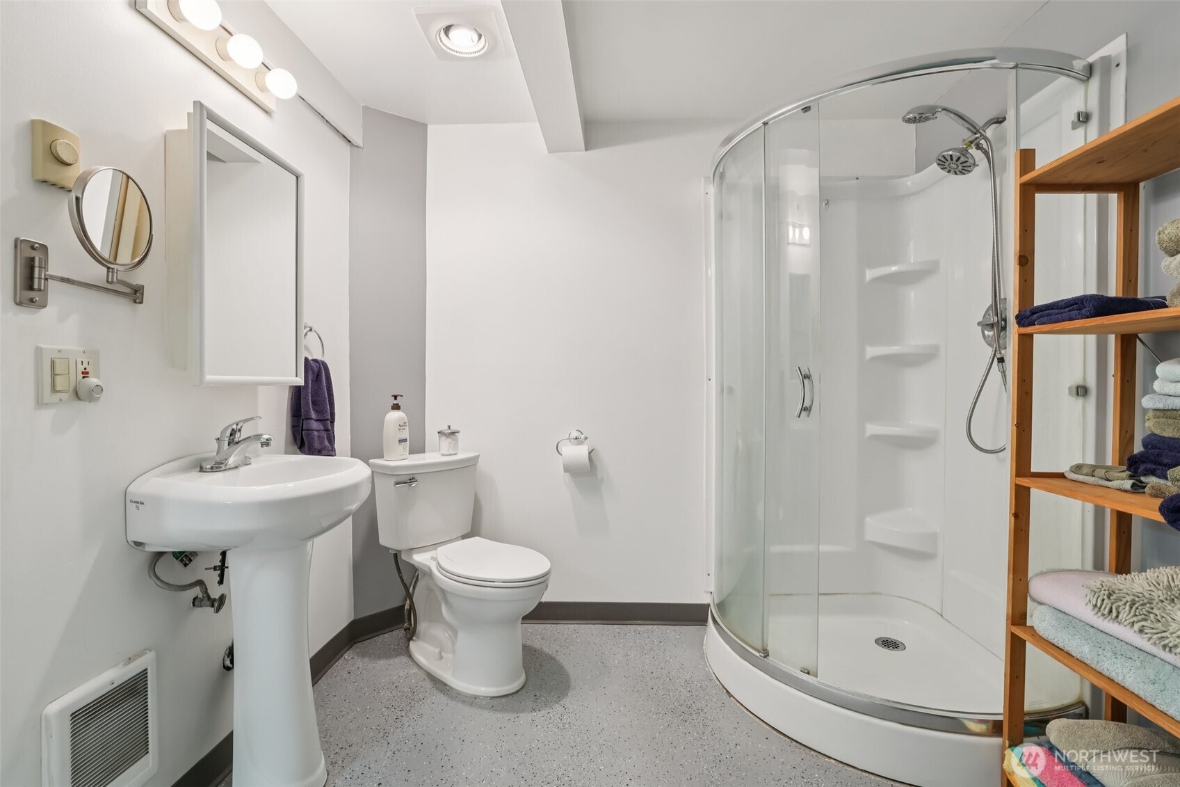 17209 W Riverside Drive , Bothell, WA 98011