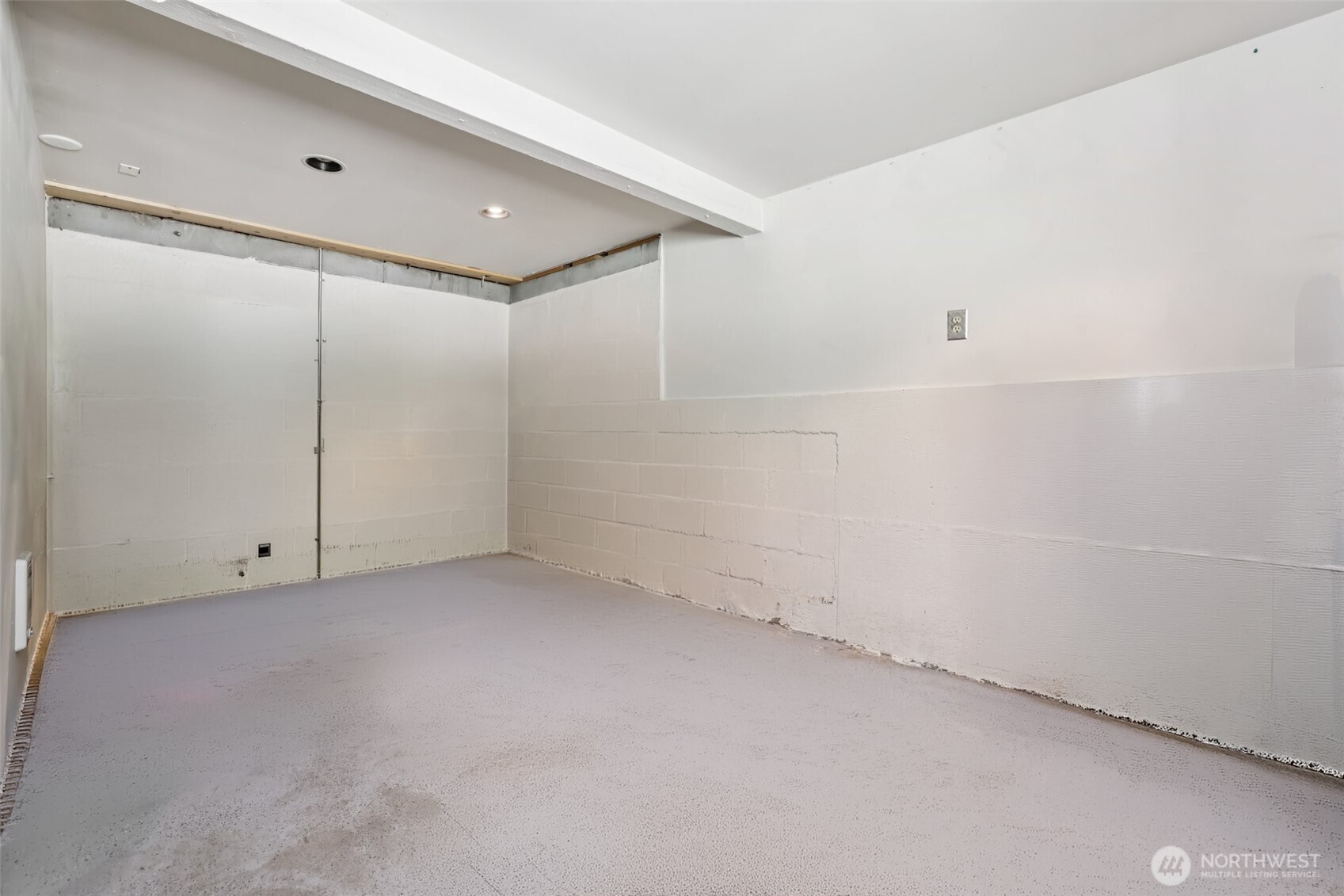 17209 W Riverside Drive , Bothell, WA 98011