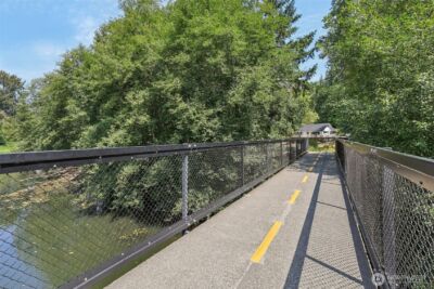 17209 W Riverside Drive , Bothell, WA 98011 - Photo 39