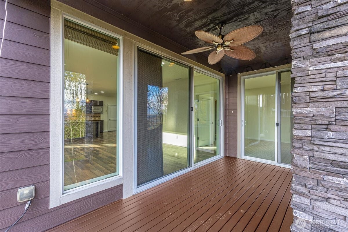 34196 56th Avenue S, Auburn, WA 98001