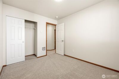 420 Oak Hill Lane , Burlington, WA 98233 - Photo 15