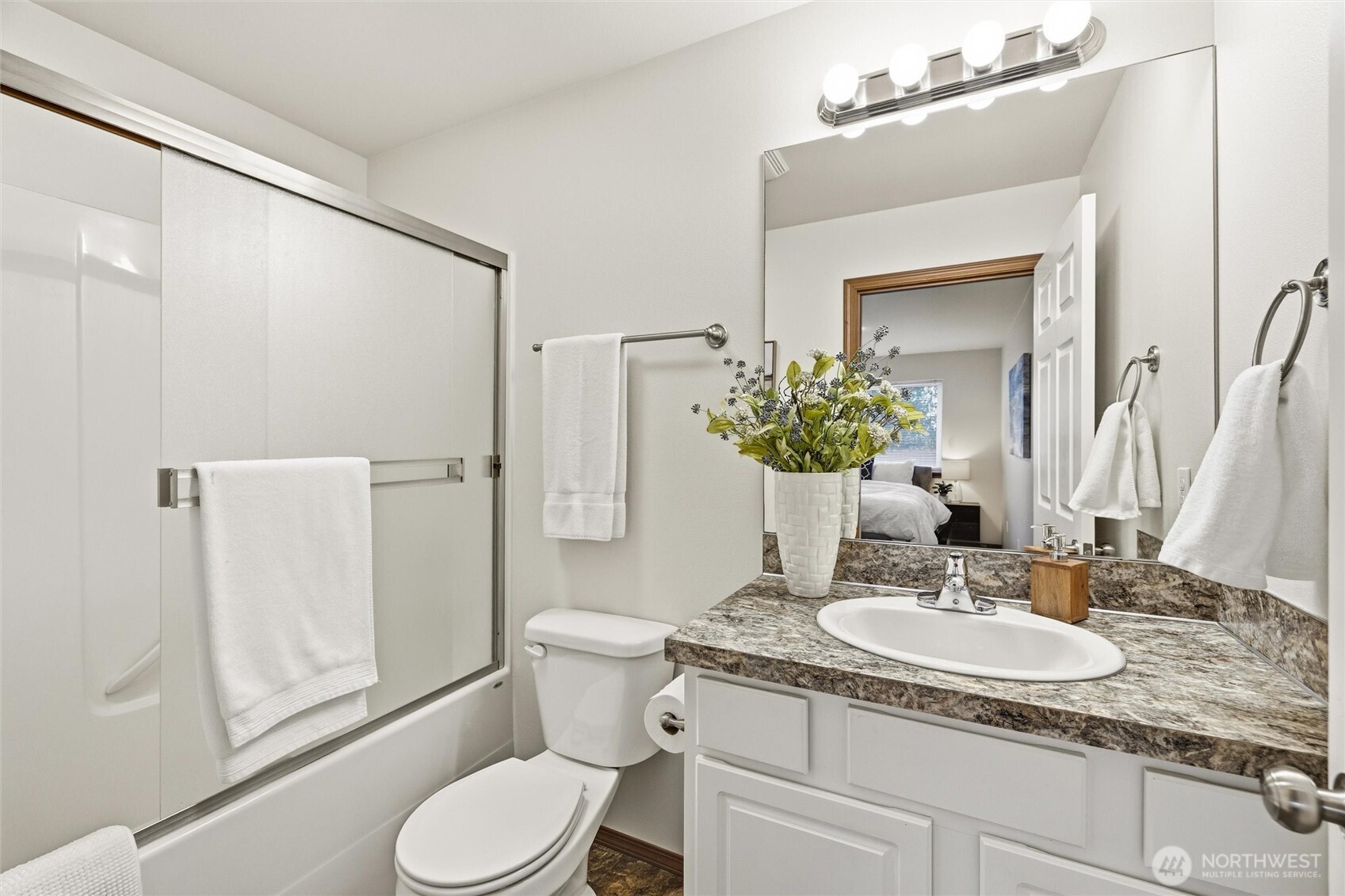 420 Oak Hill Lane , Burlington, WA 98233