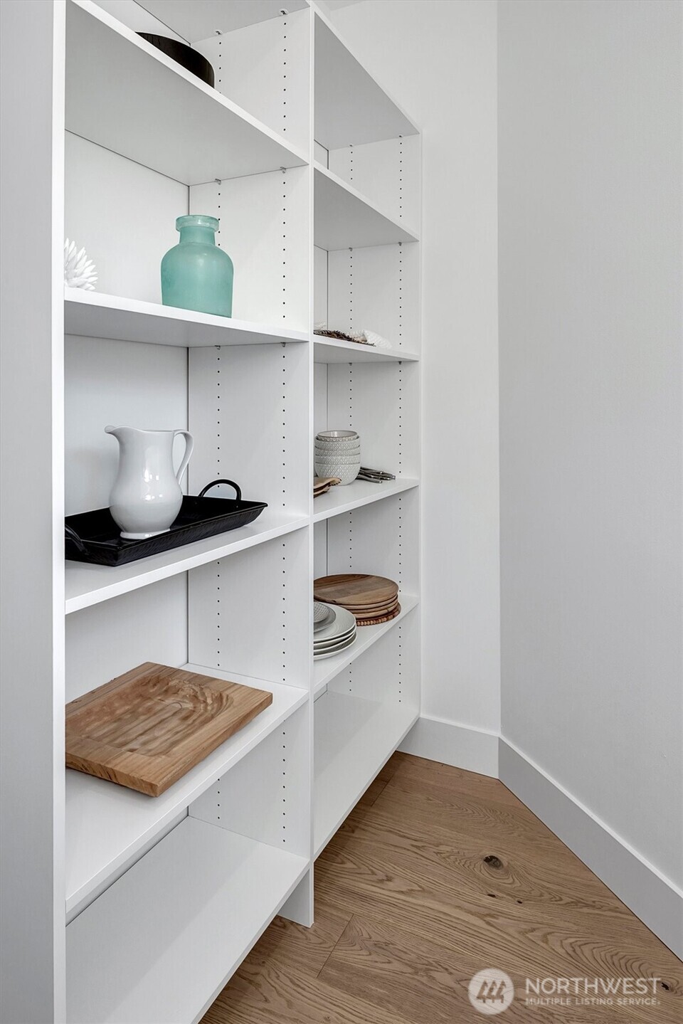 417 102nd Avenue SE, Bellevue, WA 98004