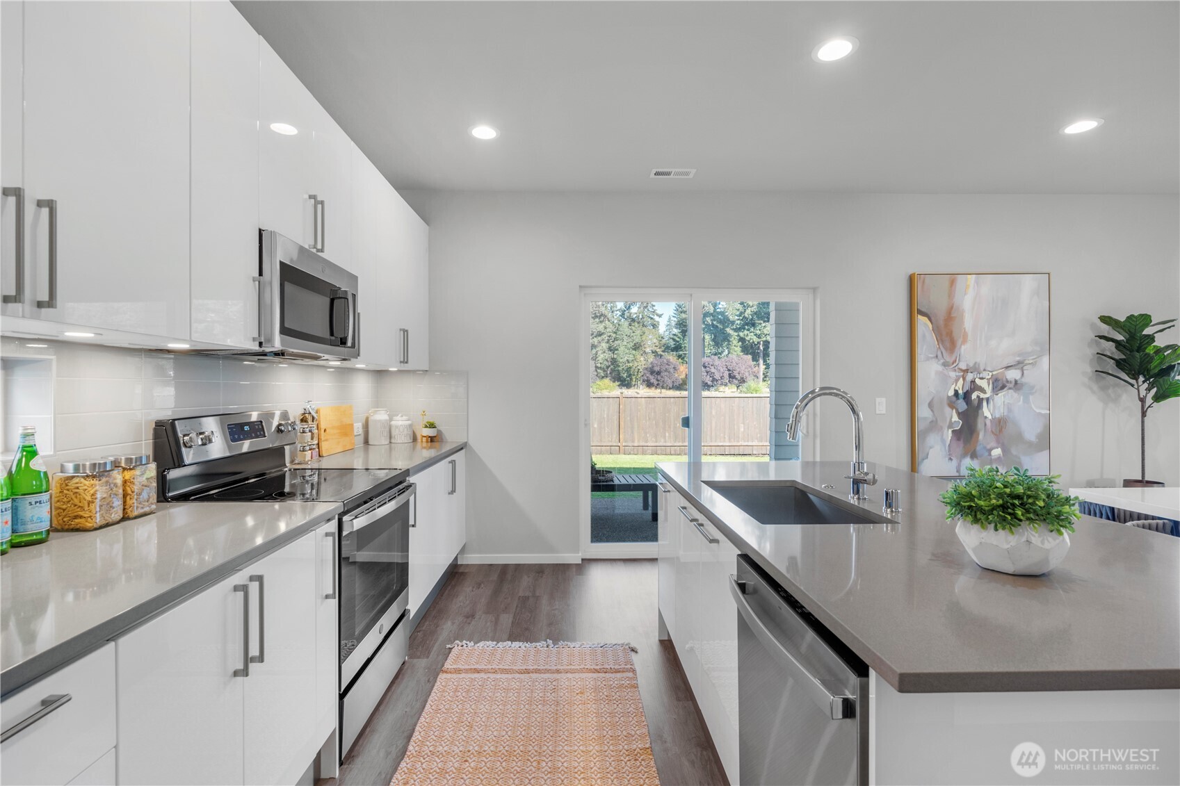 13815 Brookdale Lane E #107, Tacoma, WA 98445