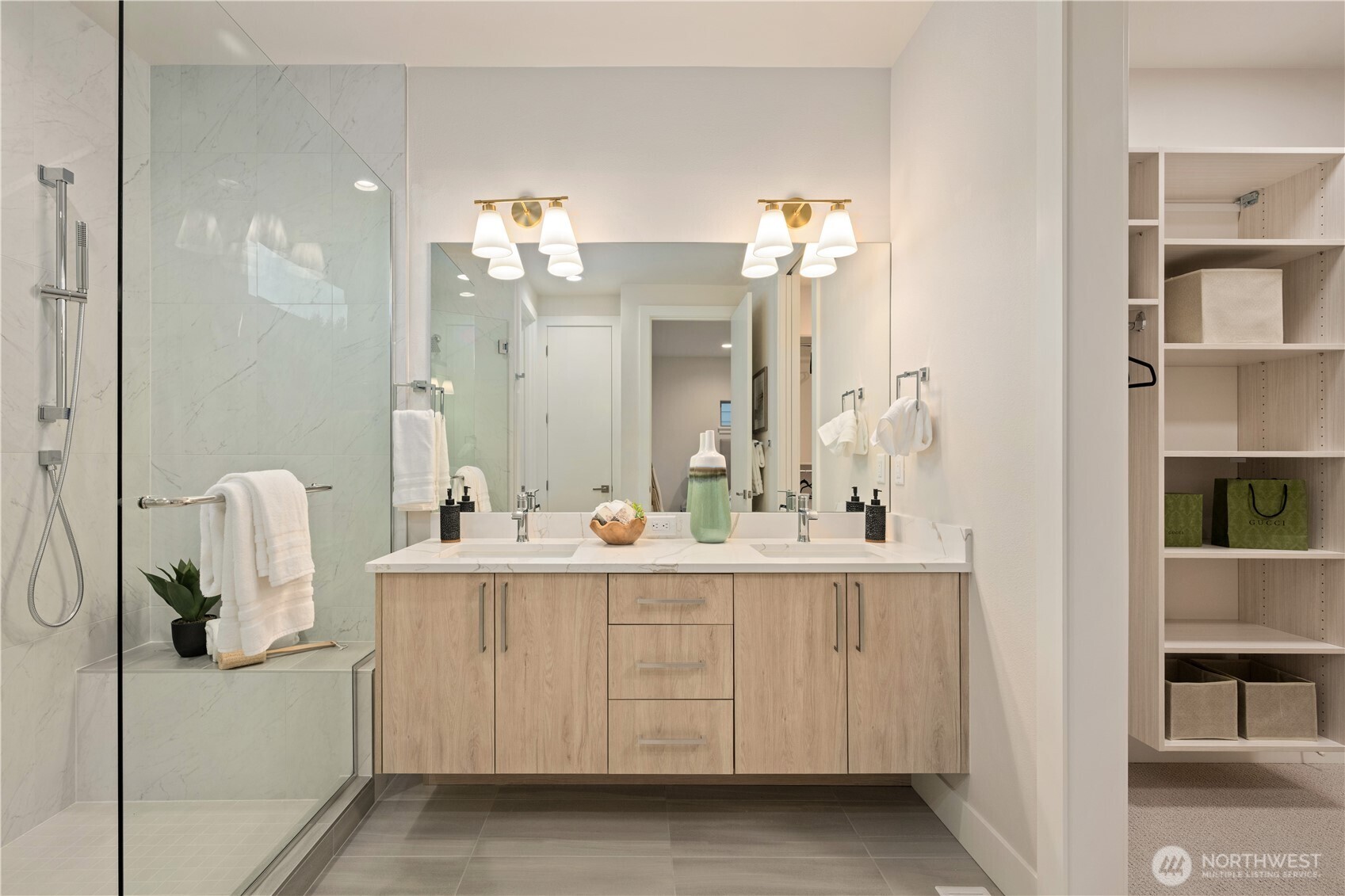 8717 126th Avenue NE, Kirkland, WA 98033