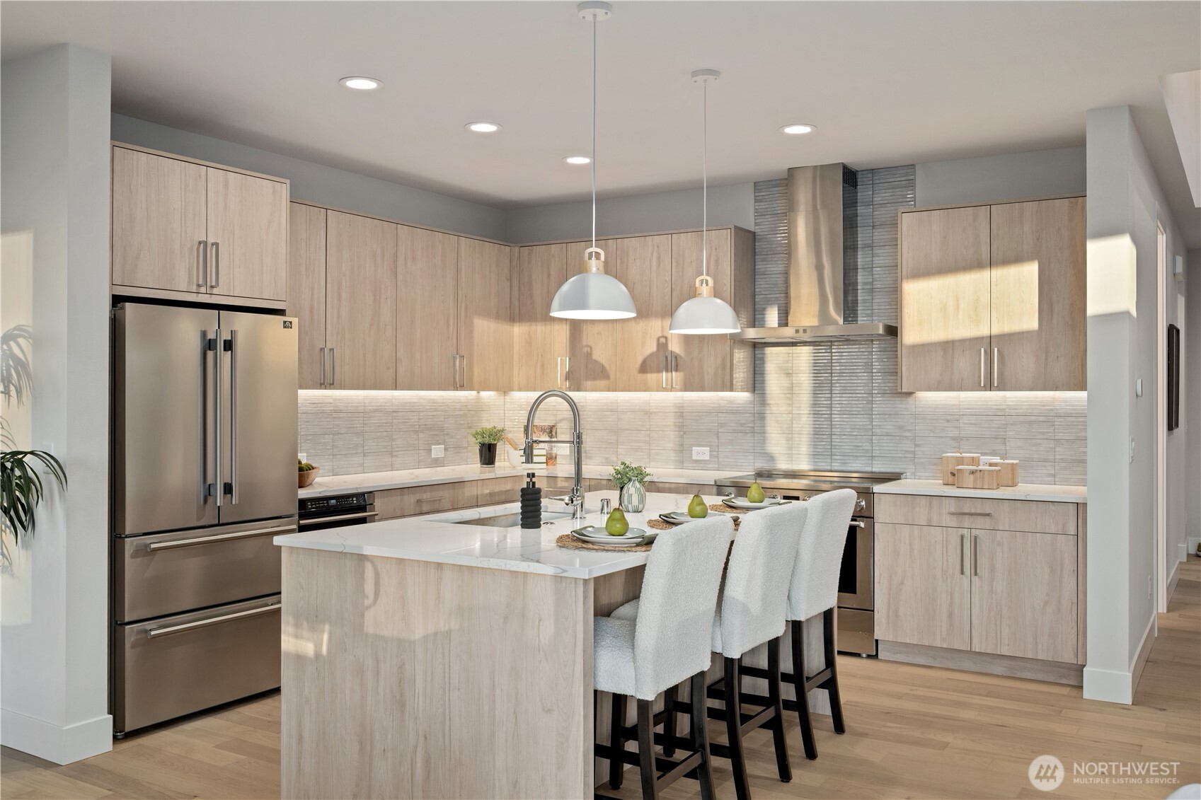 8717 126th Avenue NE, Kirkland, WA 98033