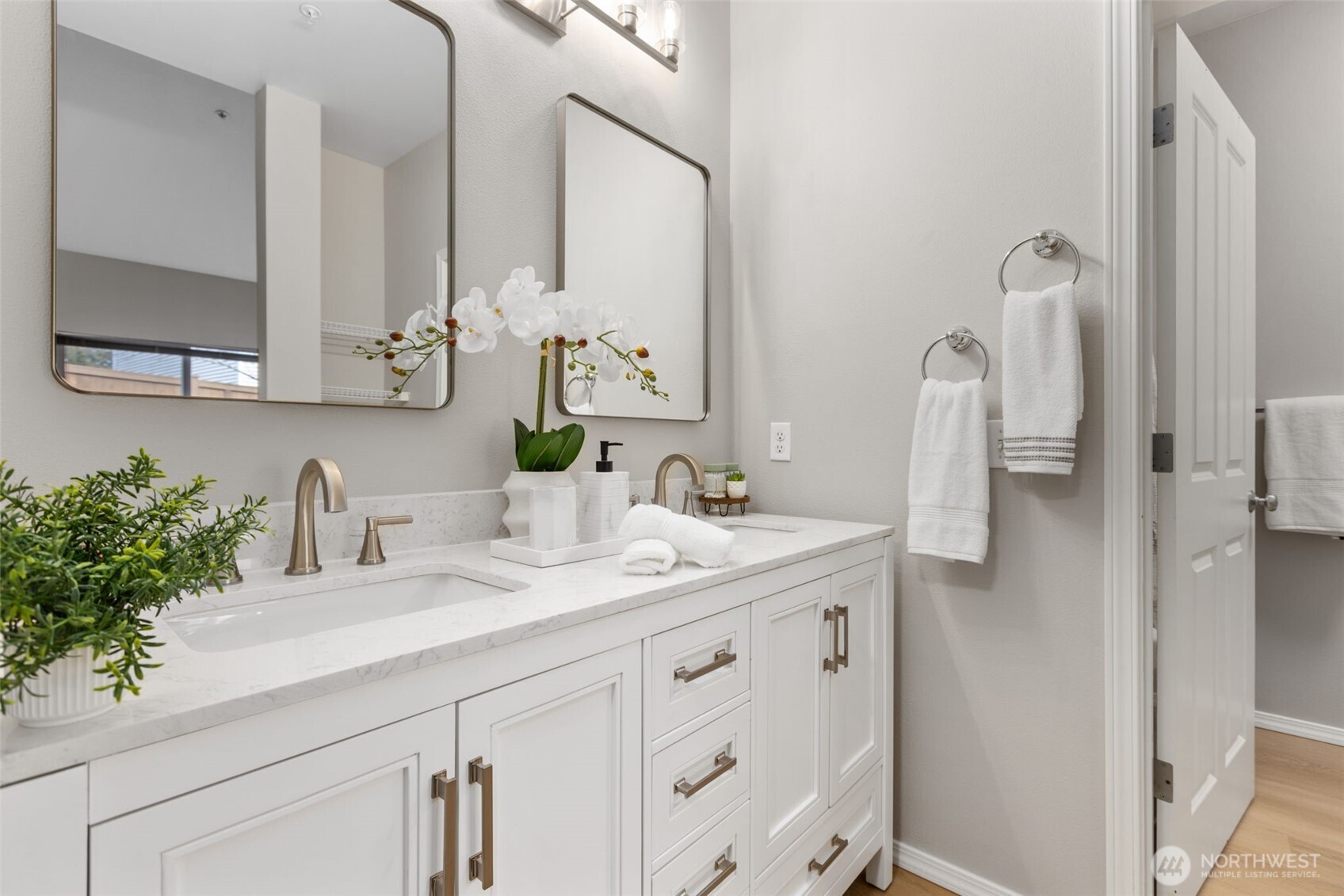 1405 60th Street SE #B, Auburn, WA 98092