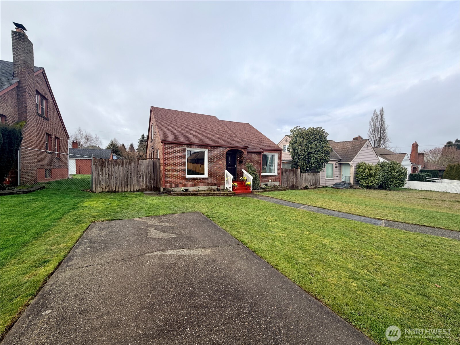 6014 Pacific Avenue , Tacoma, WA 98408-7416