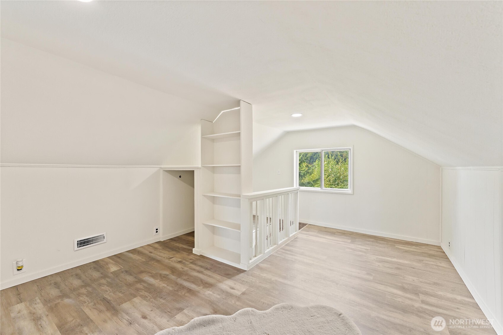 114 2nd Avenue N, Algona, WA 98001