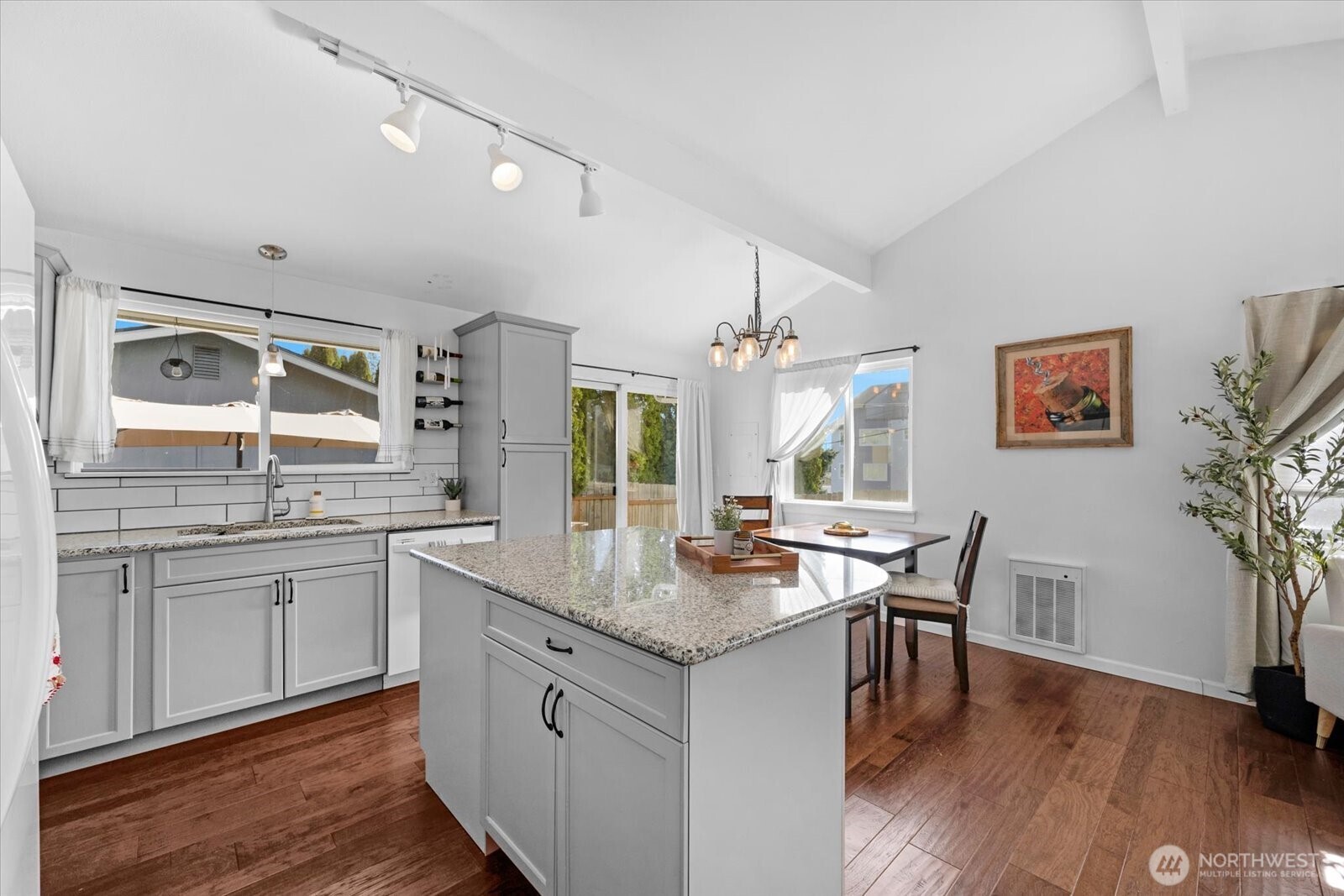 212 10th Street , Snohomish, WA 98290