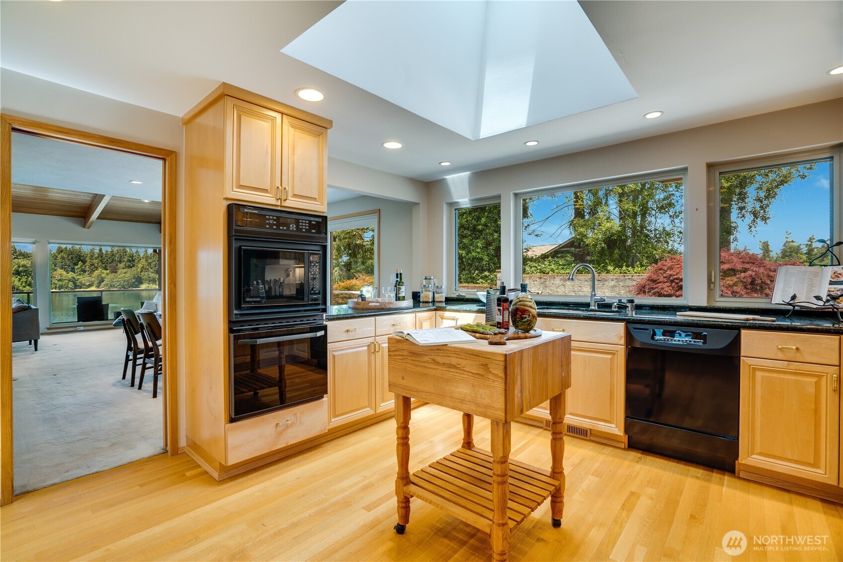 6638 Hilltop Lane , Lakewood, WA 98499