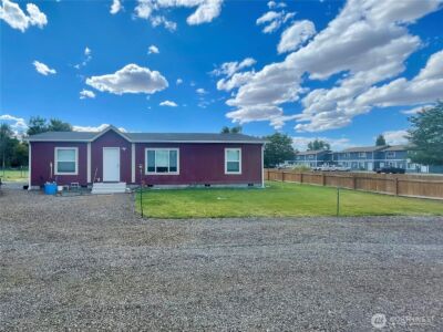 405 E Chelan Street , Coulee City, WA 99115 - Photo 1