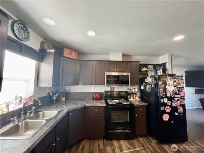 405 E Chelan Street , Coulee City, WA 99115 - Photo 11