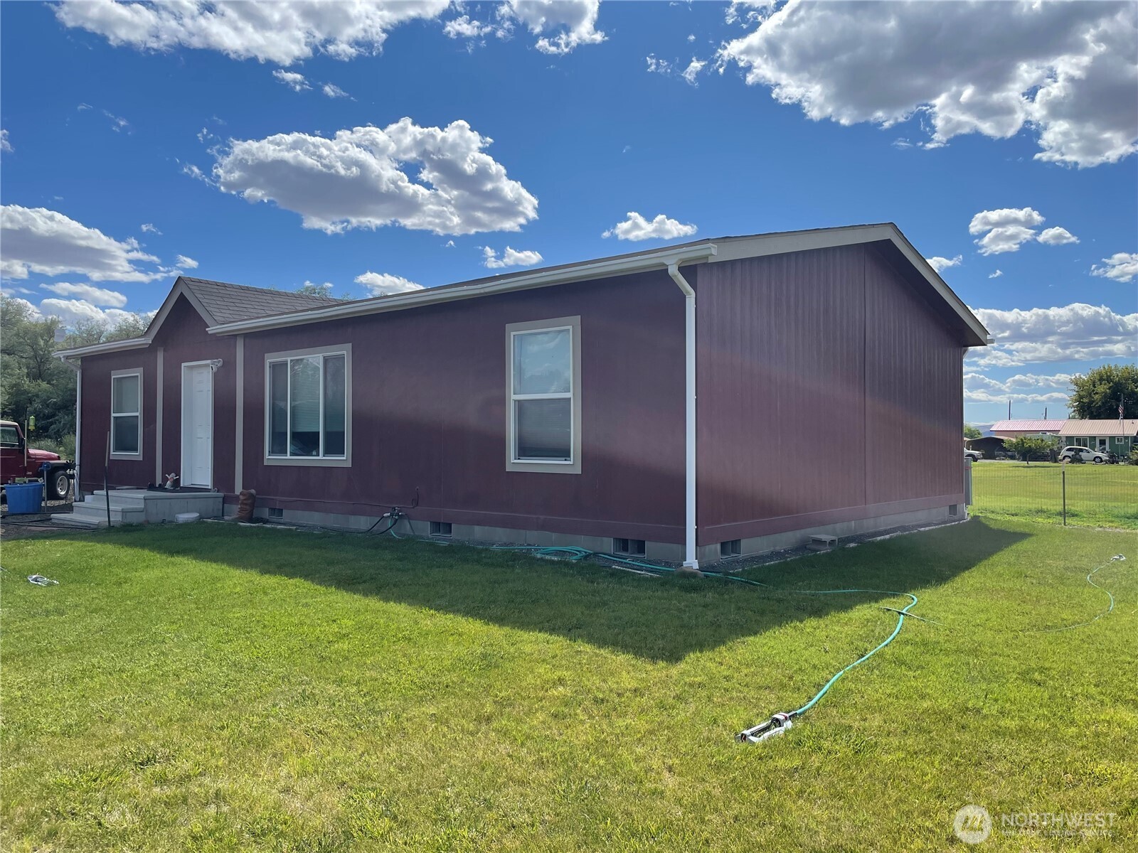 405 E Chelan Street , Coulee City, WA 99115