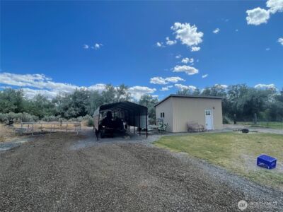 405 E Chelan Street , Coulee City, WA 99115 - Photo 2