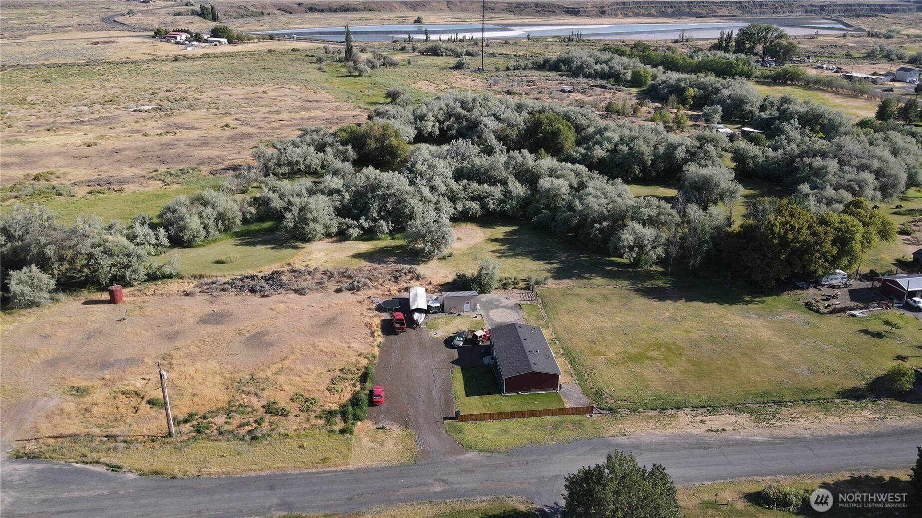 405 E Chelan Street , Coulee City, WA 99115