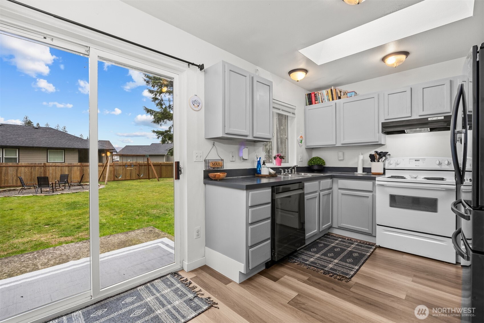 2991 Green Valley Drive , Maple Falls, WA 98266