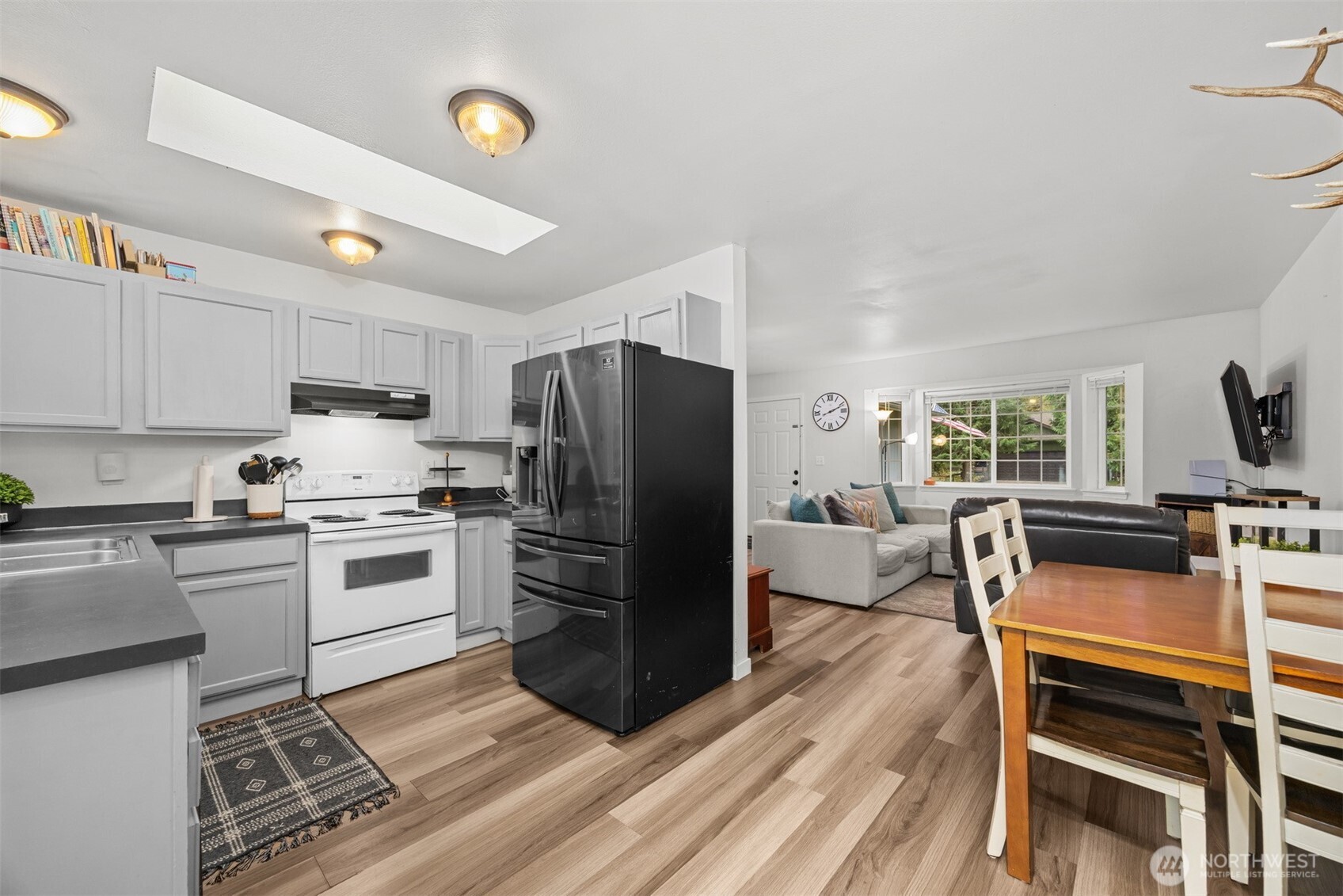 2991 Green Valley Drive , Maple Falls, WA 98266