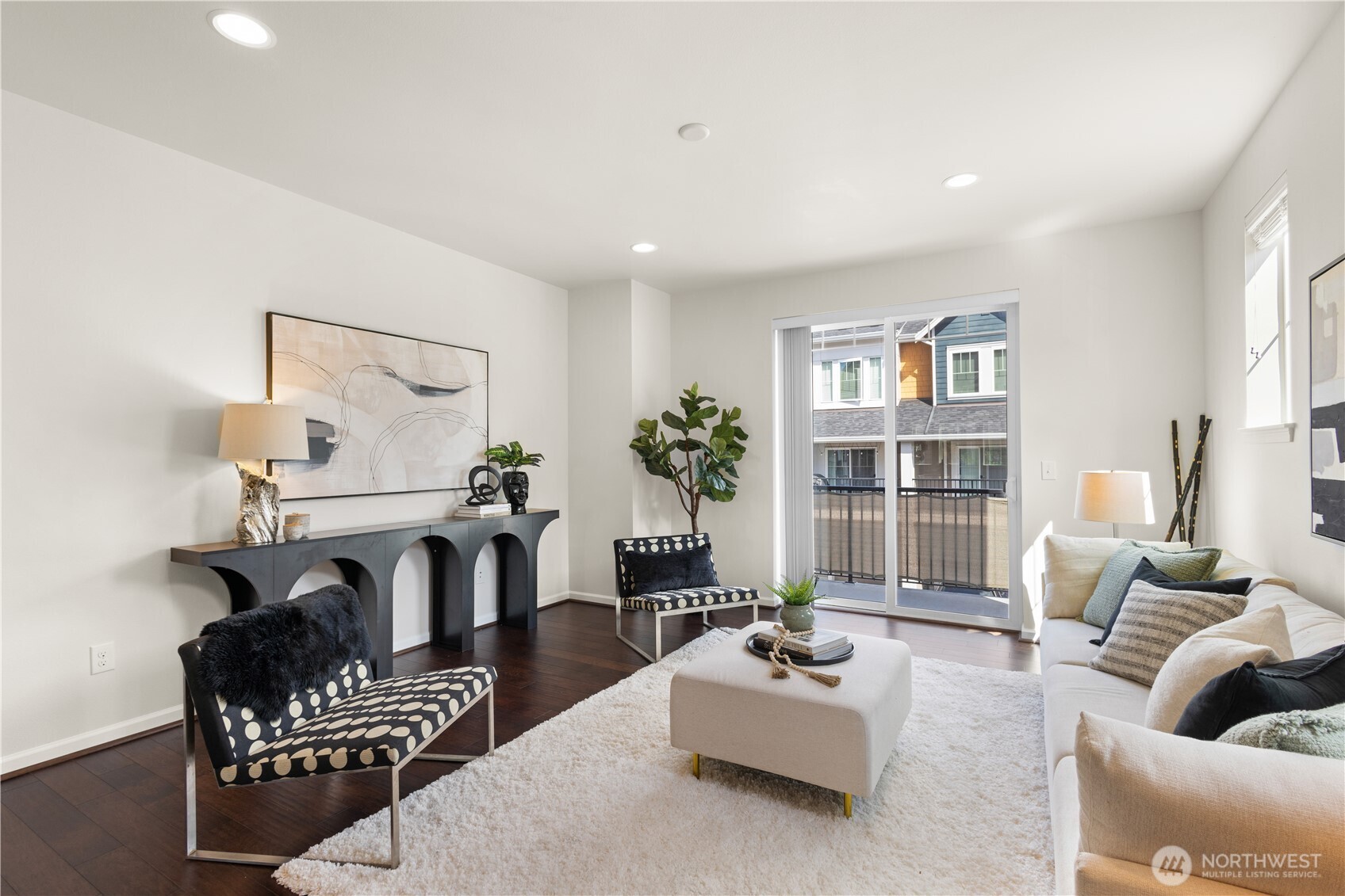 3280 SW Graham Street #601, Seattle, WA 98126