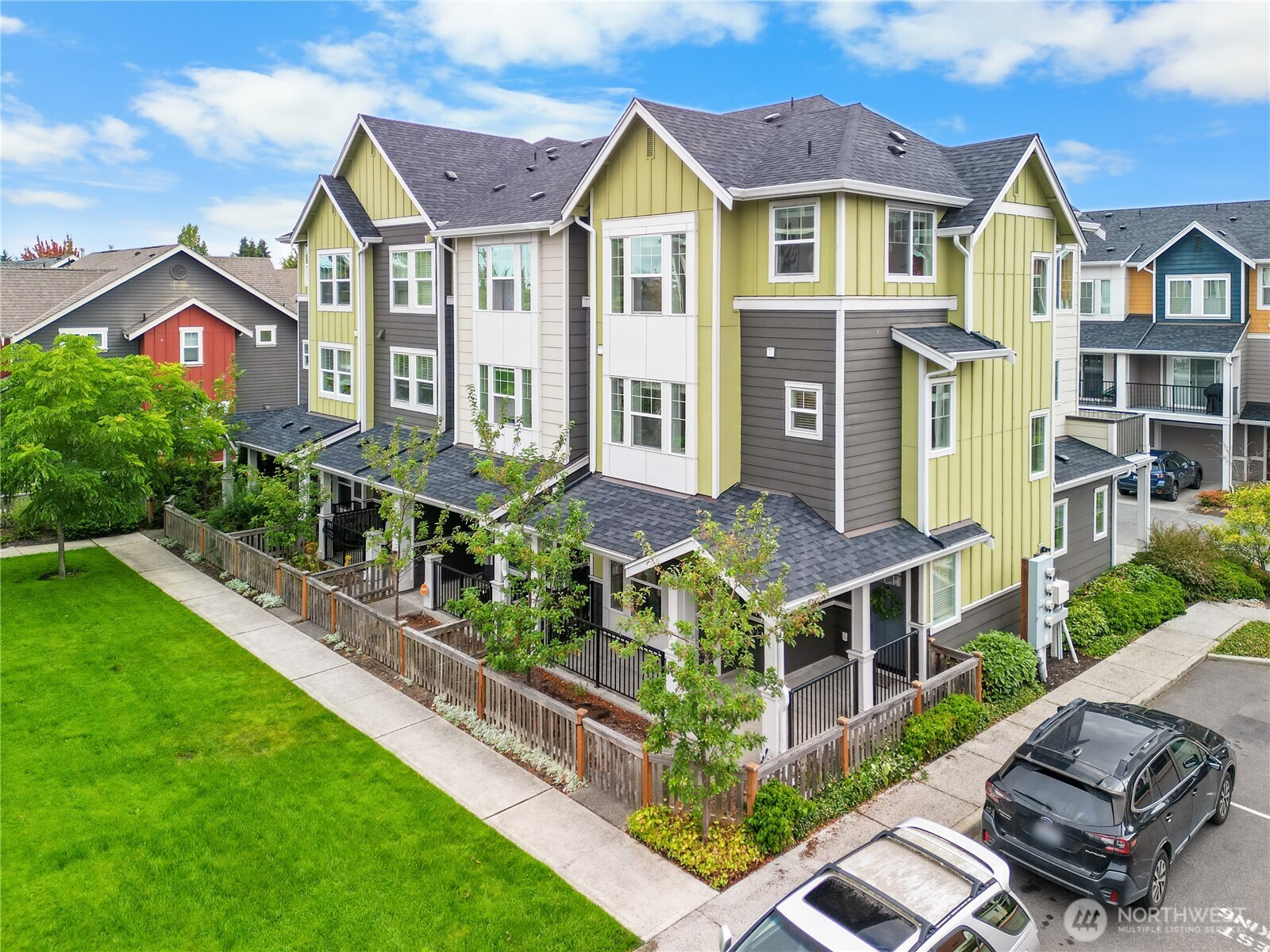 3280 SW Graham Street #601, Seattle, WA 98126