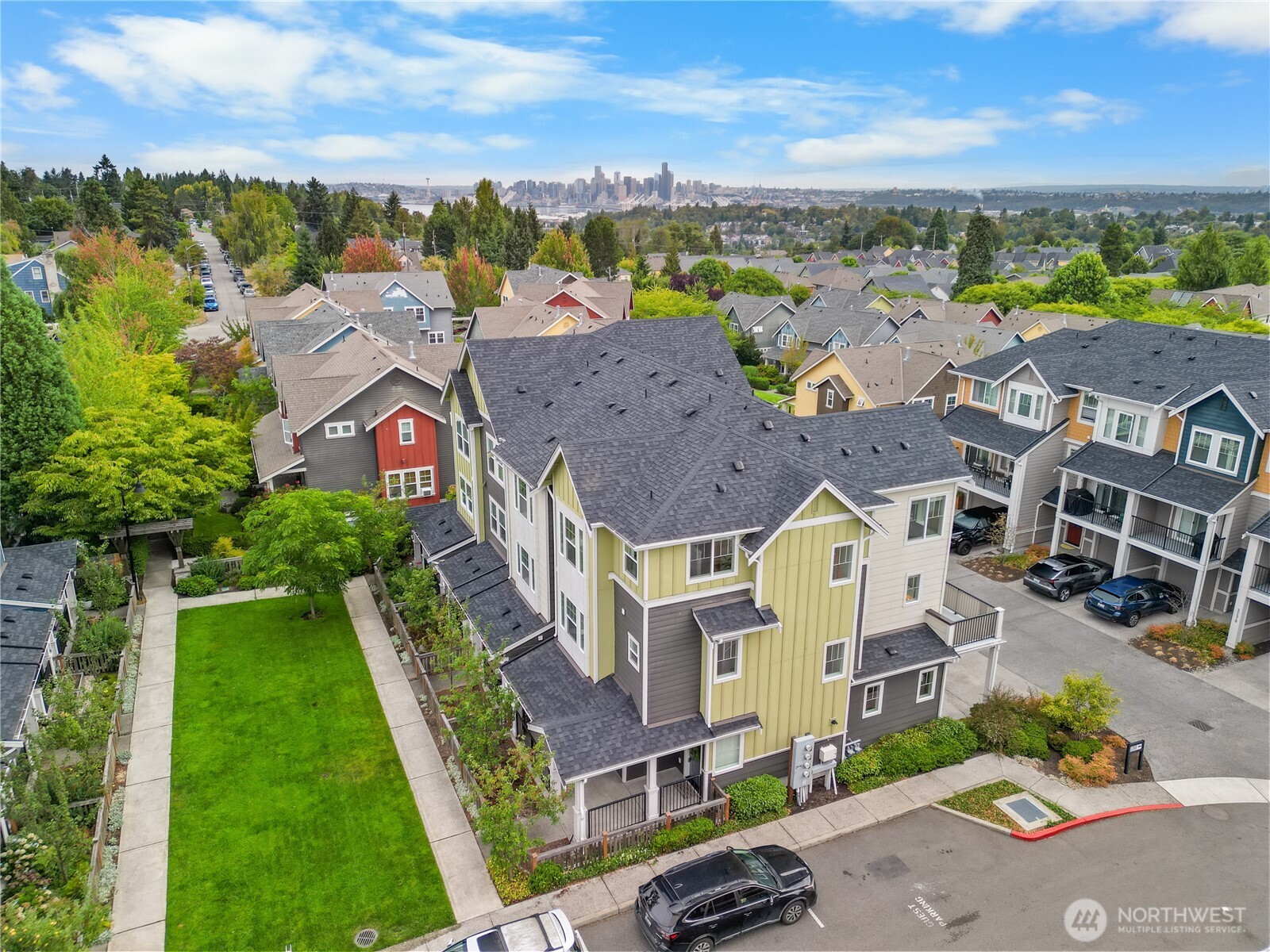 3280 SW Graham Street #601, Seattle, WA 98126