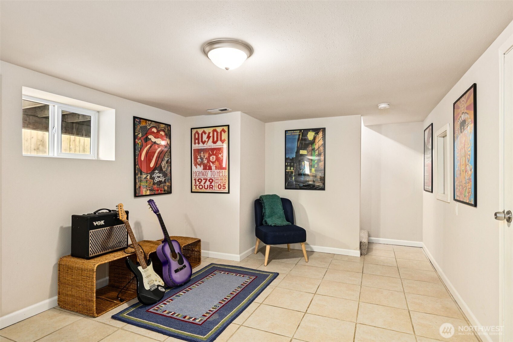 7755 29th Avenue NW, Seattle, WA 98117