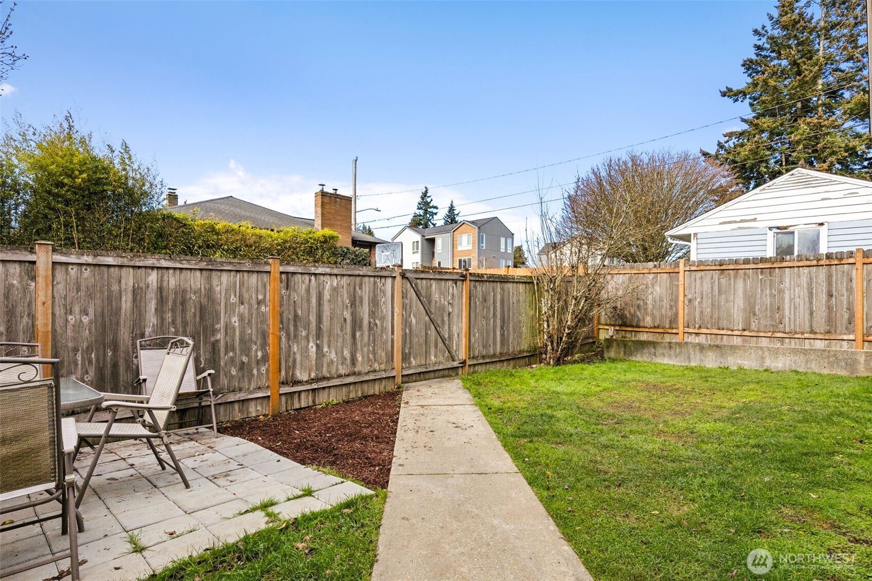 7755 29th Avenue NW, Seattle, WA 98117