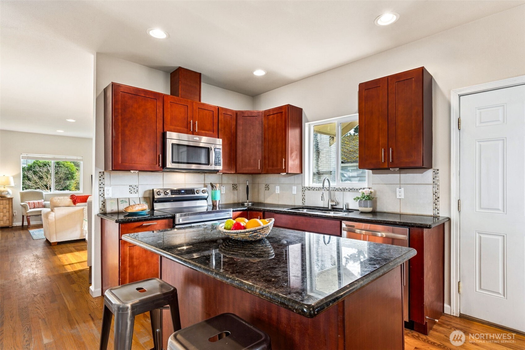 7755 29th Avenue NW, Seattle, WA 98117