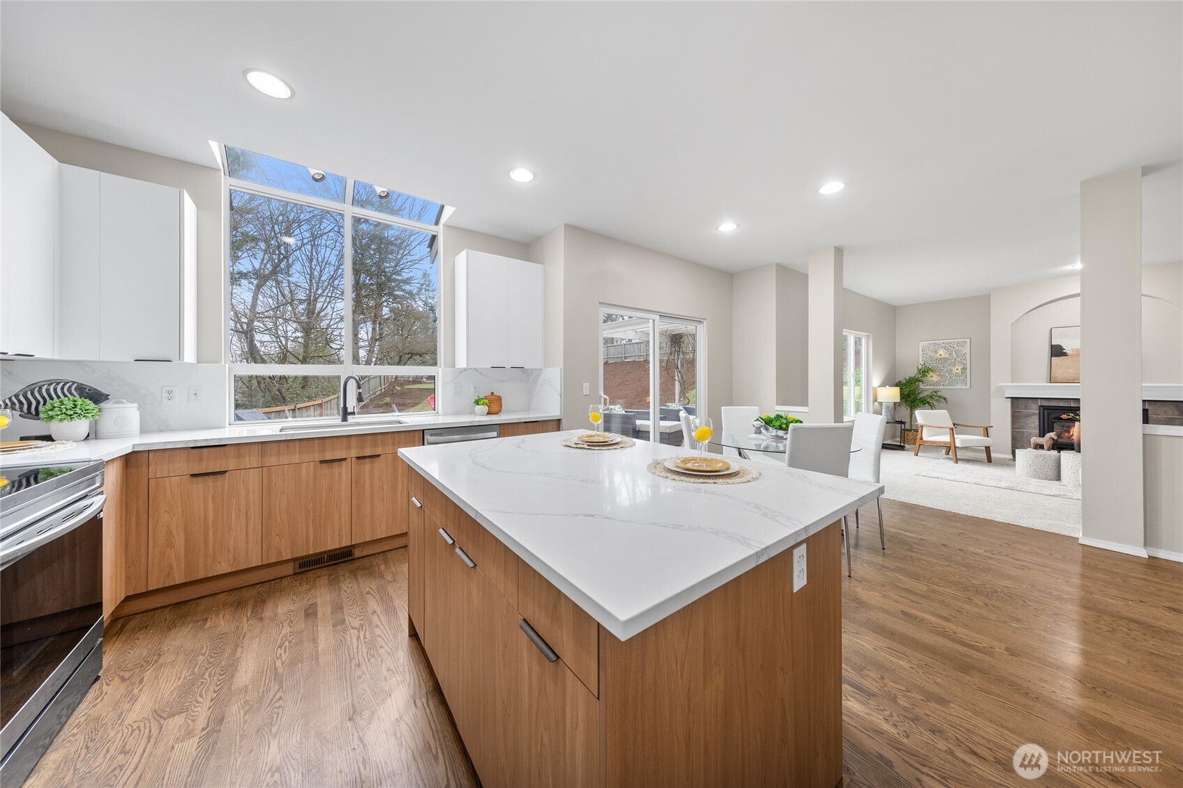 16006 88th Avenue NE, Kenmore, WA 98028