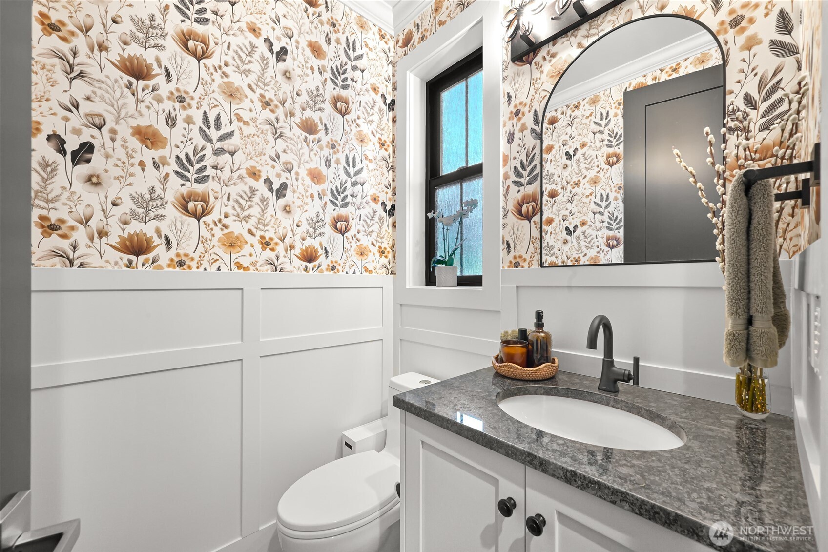 4332 Samish Crest Drive , Bellingham, WA 98229