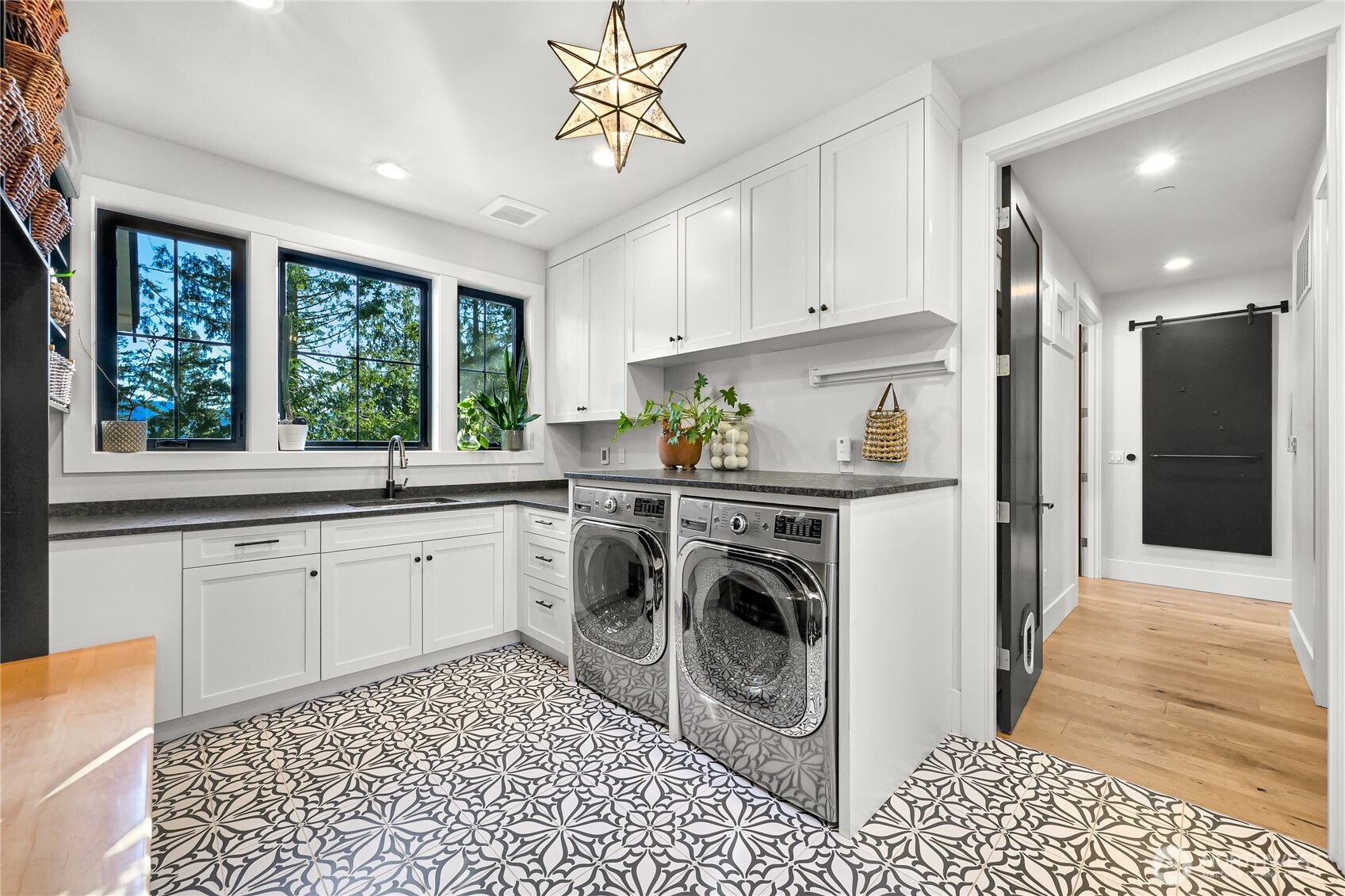 4332 Samish Crest Drive , Bellingham, WA 98229