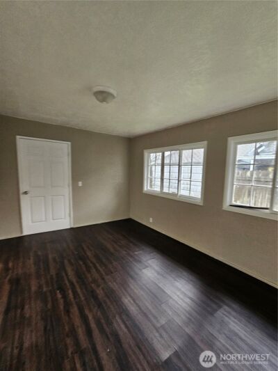 700 S 6th Street , Kelso, WA 98626 - Photo 7