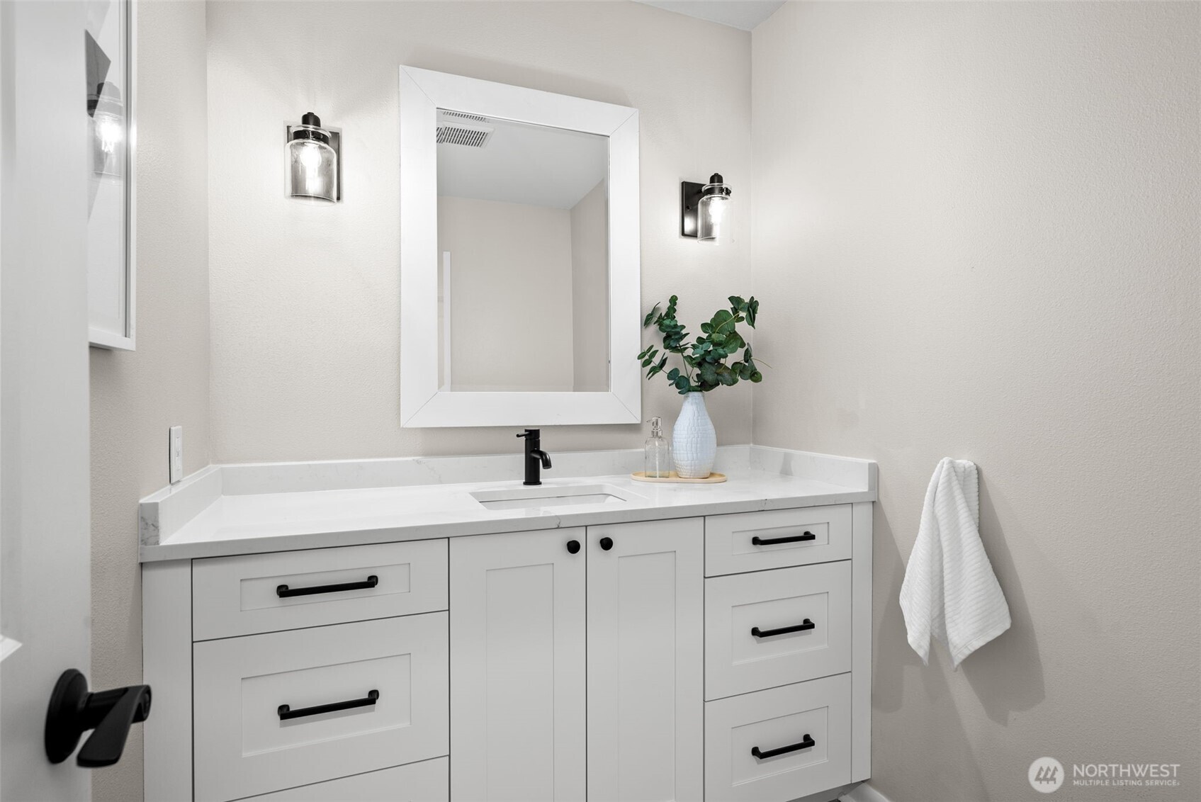 12388 NE Marine View Drive , Kingston, WA 98346