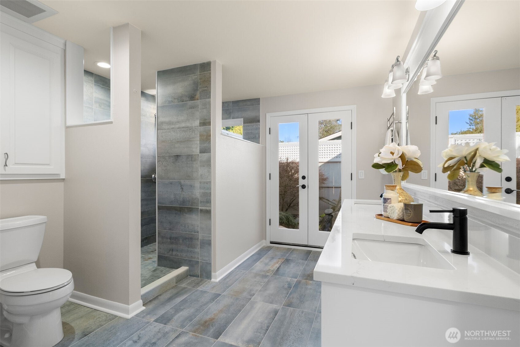 12388 NE Marine View Drive , Kingston, WA 98346