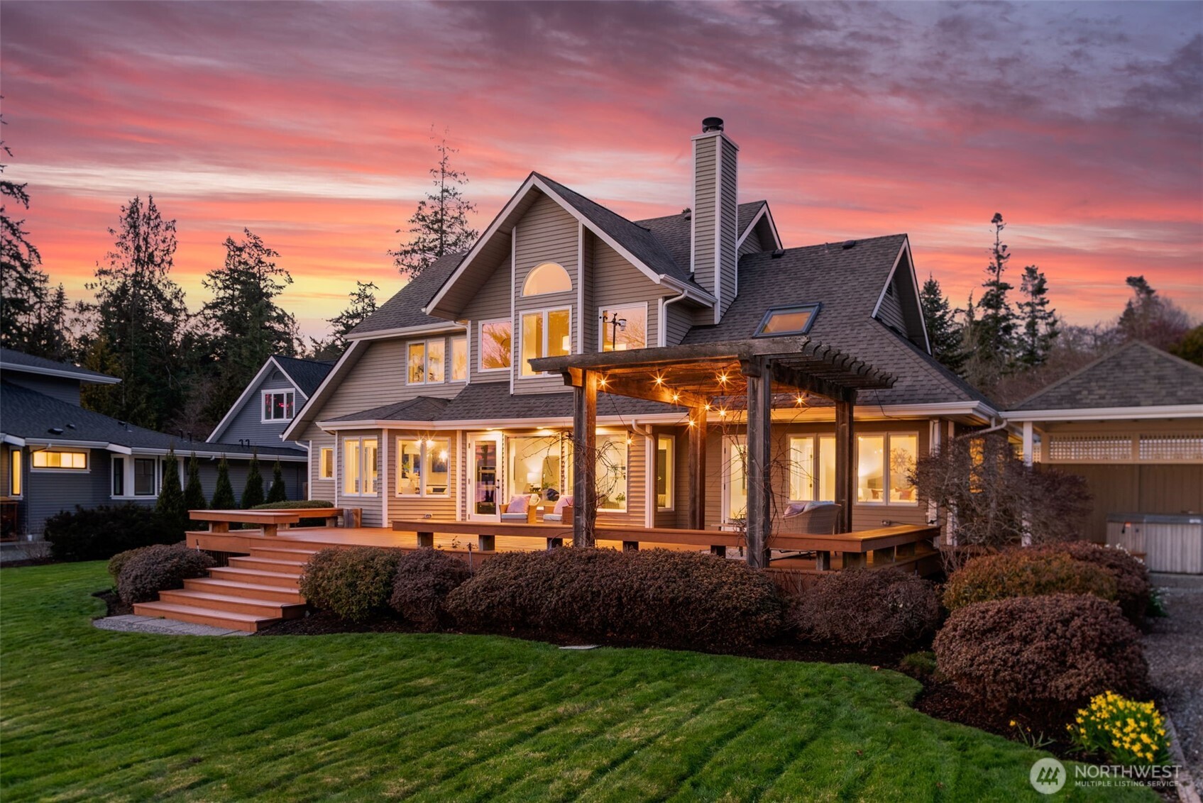 12388 NE Marine View Drive , Kingston, WA 98346