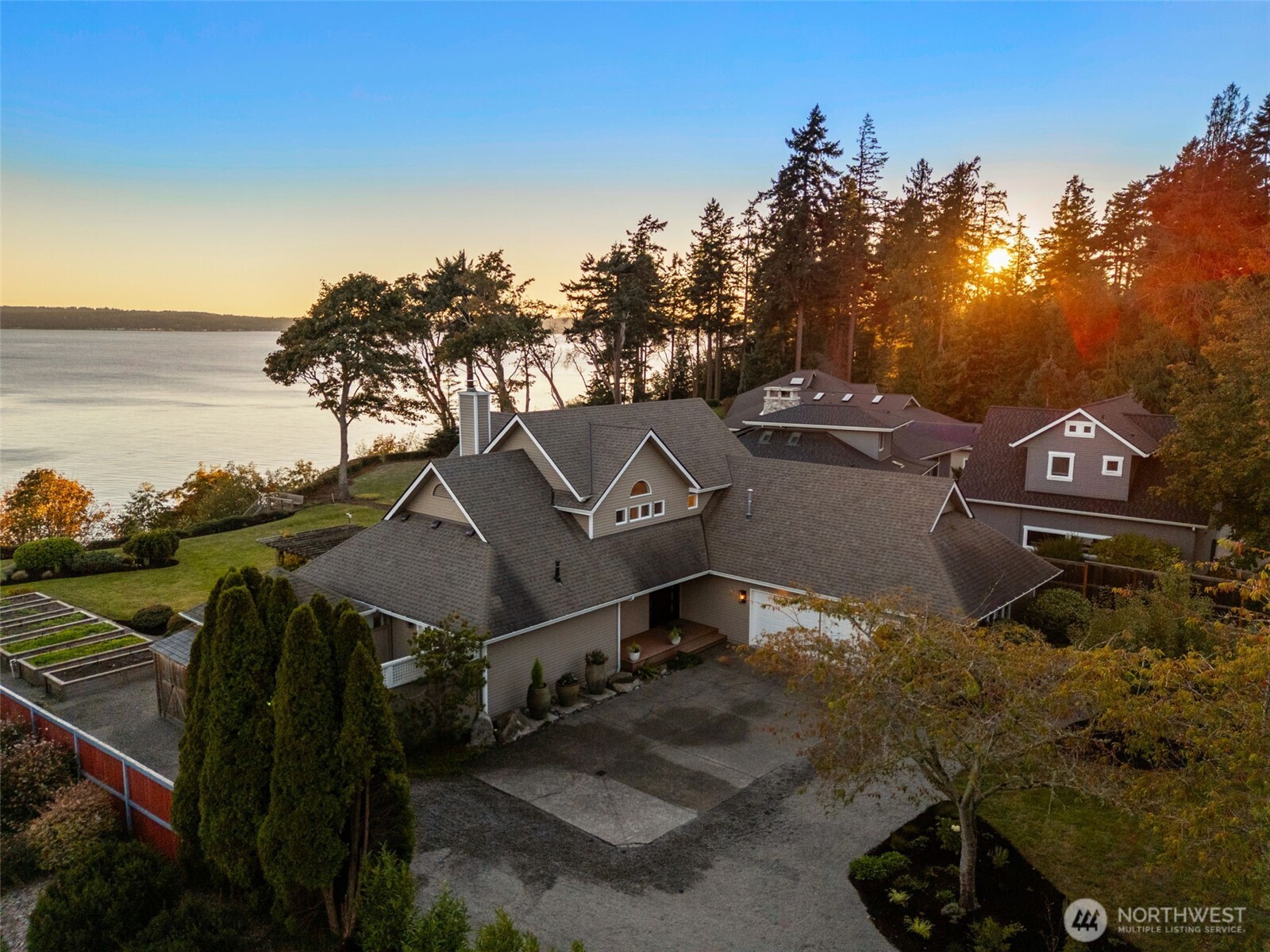 12388 NE Marine View Drive , Kingston, WA 98346
