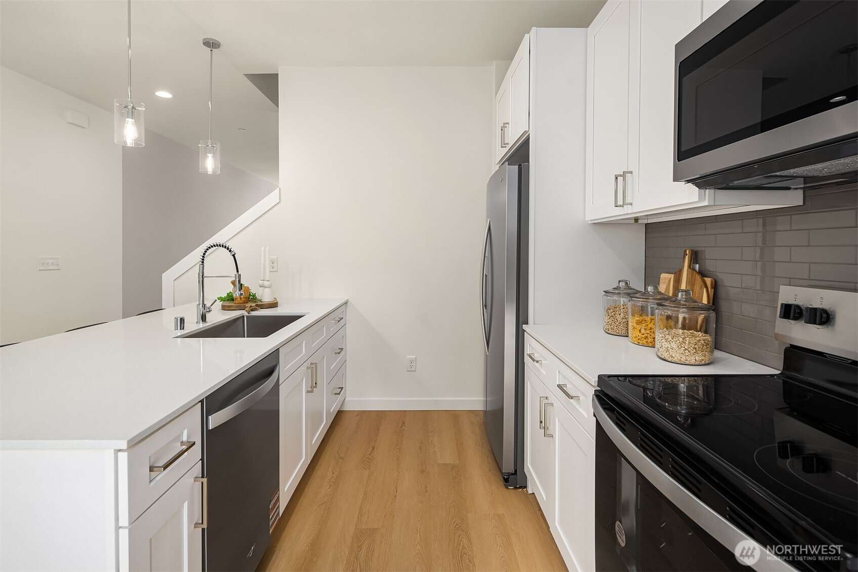 1520 Hollow Dale Place #E, Everett, WA 98204