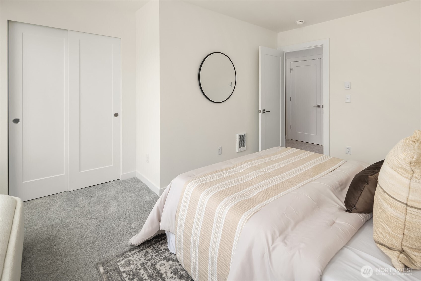 1520 Hollow Dale Place #E, Everett, WA 98204