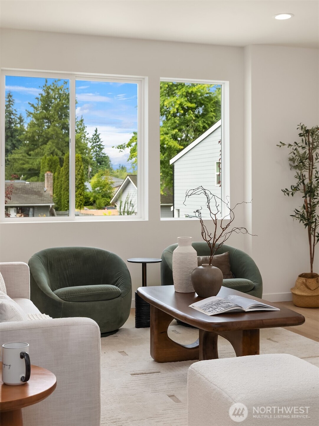 1520 Hollow Dale Place #E, Everett, WA 98204